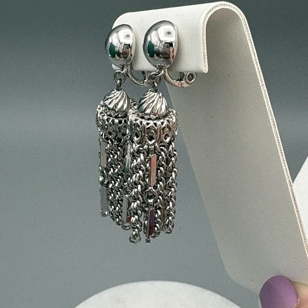 Monet Clip On Earrings Damita Silver Tone Tassel Vintage Filigree Drop 2 Inch
